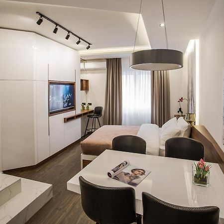 Sacher Apartments Ni Exteriör bild