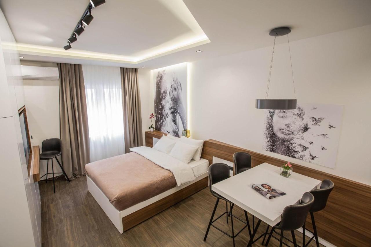 Sacher Apartments Ni Exteriör bild